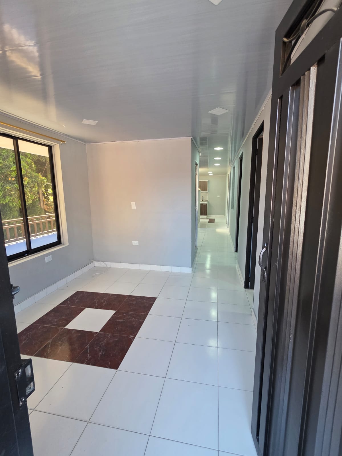  ARRIENDO APARTAMENTO TERCER PISO CON AMPLIO BALCÓN EN BOYACÁ LAS BRISAS – (EEP-1101)